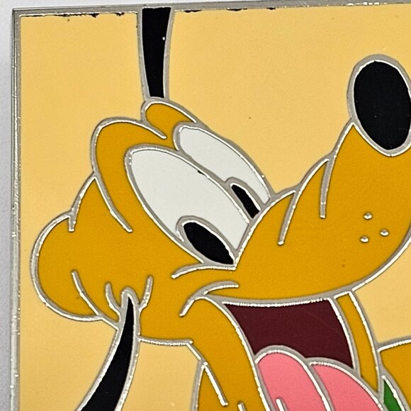 DISNEY Pin Trading ~ Character Deluxe Starter Set ~ PLUTO ~ 2013 - Picture 2 of 11